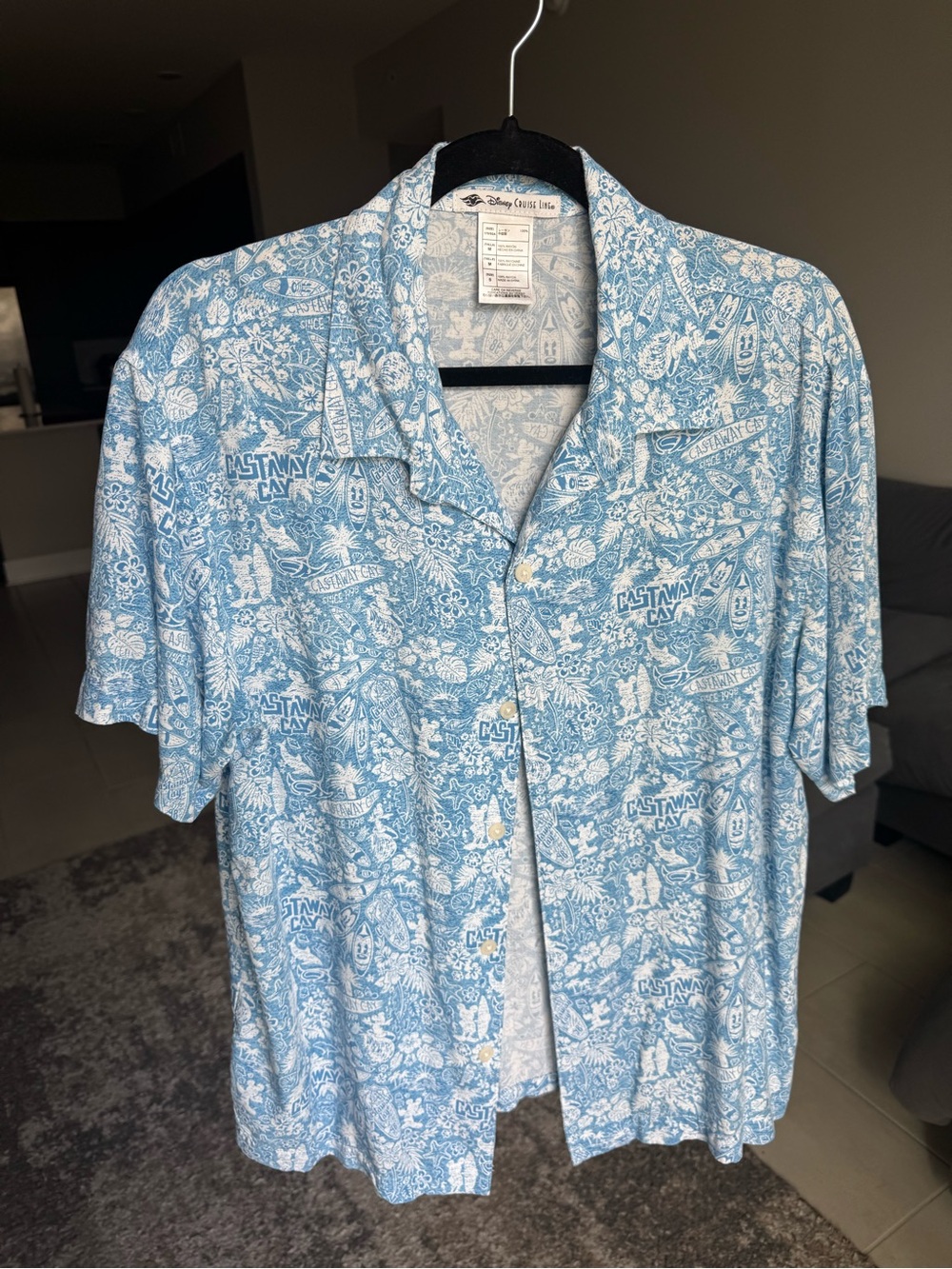 Disney Cruise Line Castaway Cay Button Shirt Mens M Blue Hawaiian